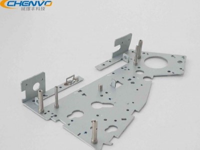 河北沖壓加工，汽車模具的設(shè)計特點